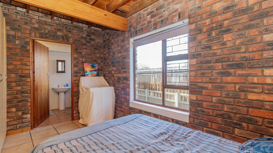 6 Bedroom Property for Sale in Tergniet Western Cape